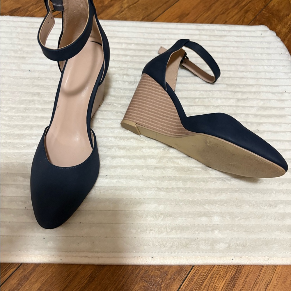 Elegant Navy Wedge Heels